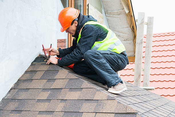 Best Roof Leak Repair  in Manchester, IA